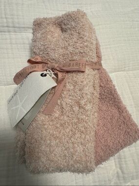 Barefoot Dreams pack of 2 fluffy socks. New with tags.